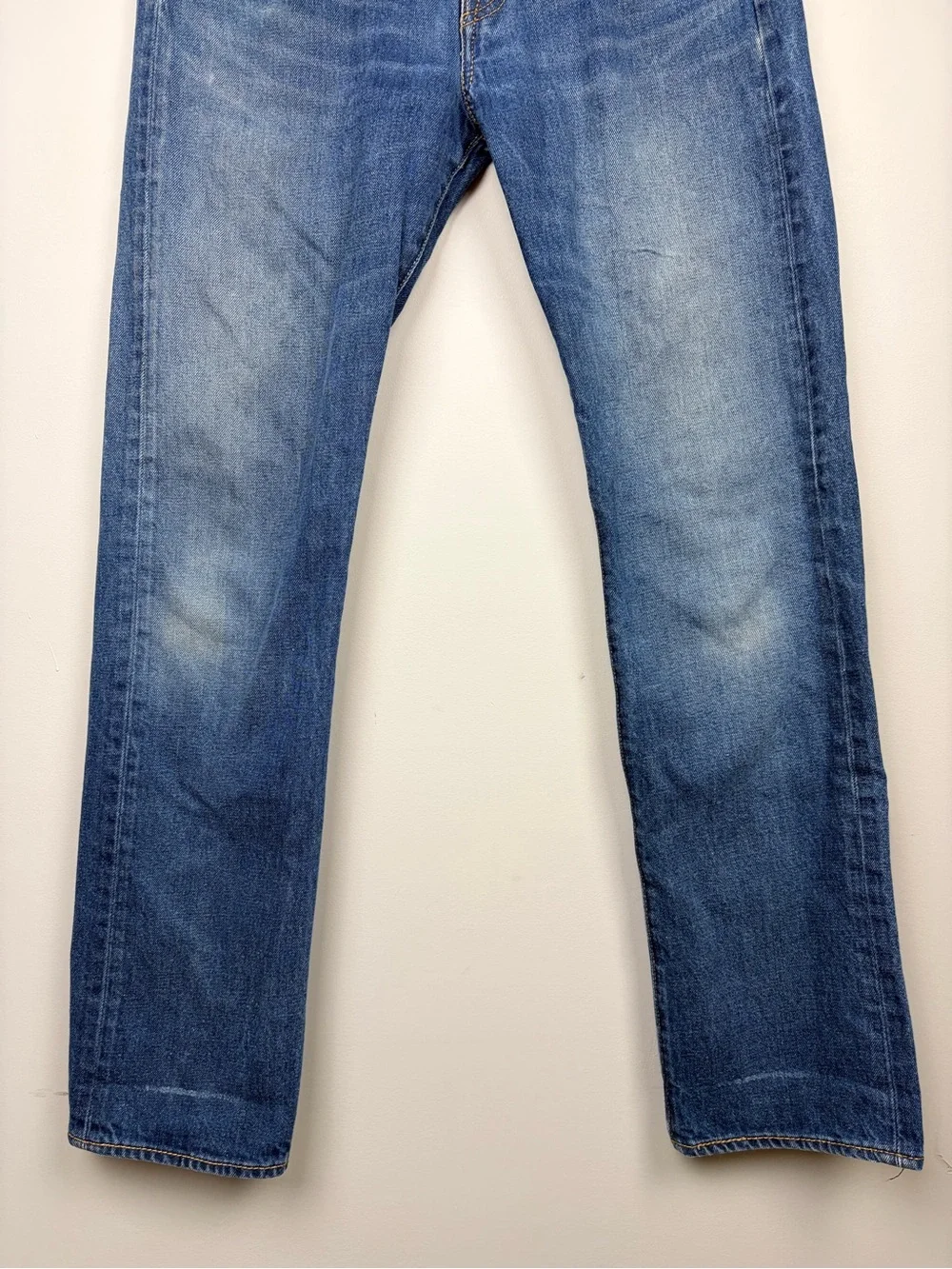 Levi’s 501 Jeans 32x34 Button Fly Straight Leg Medium Wash